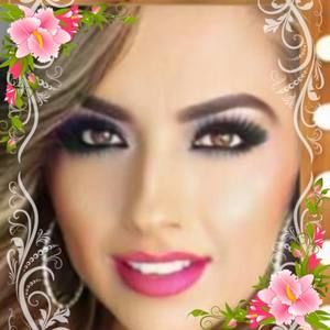 Meet your Posher, Carolina